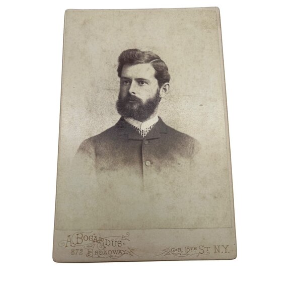 Lot of 6 Victorian Cabinet Card Photos Bogardus Notman Walzl NY NJ PA & More - Picture 4 of 8